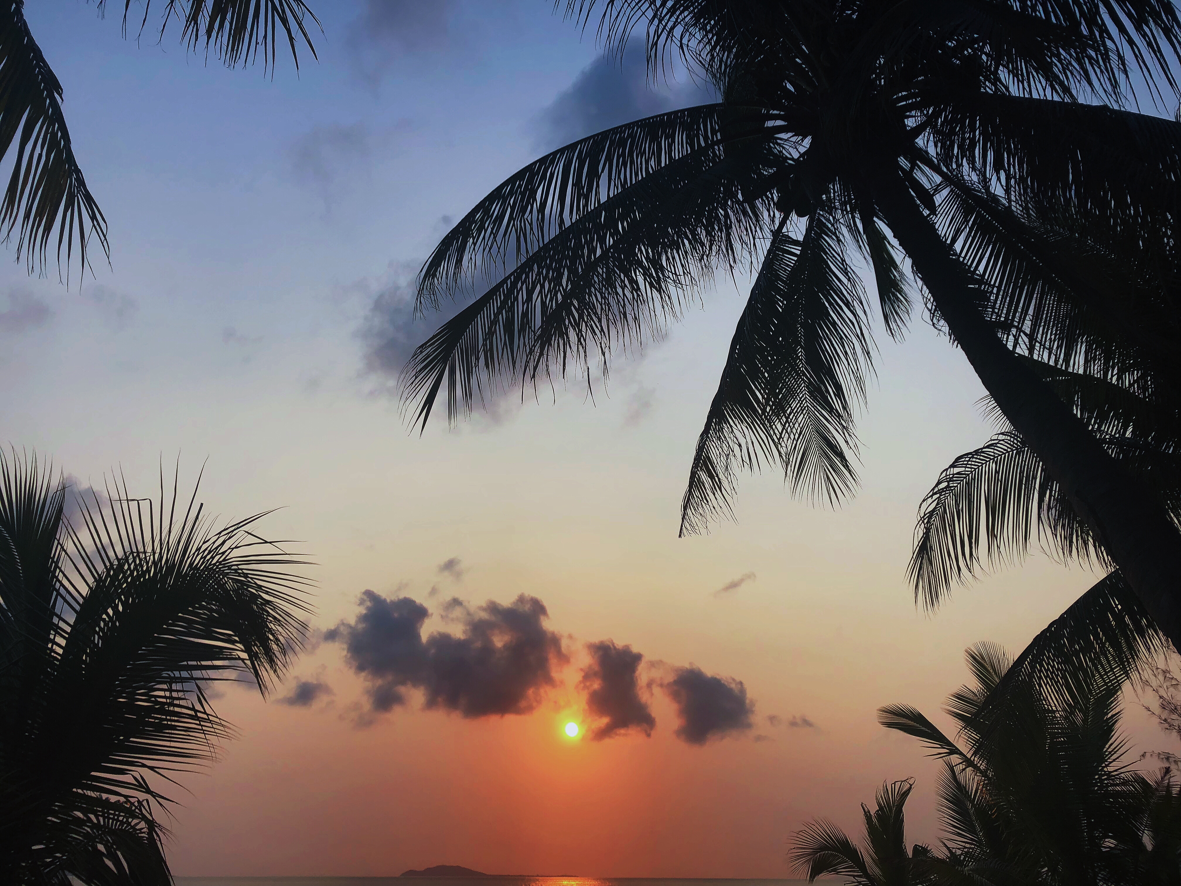 梦幻孤独个性朋友圈配图