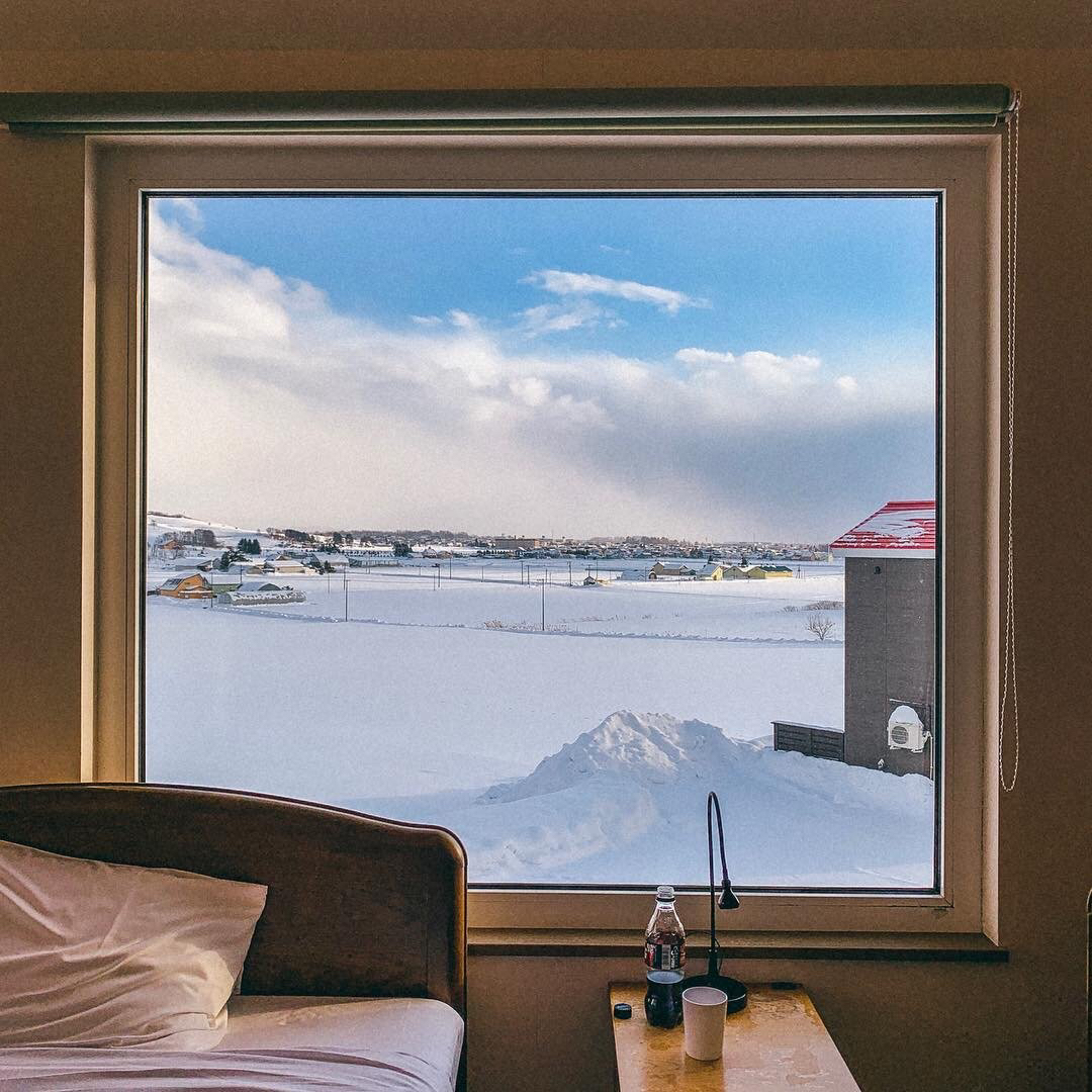 梦幻孤独个性朋友圈配图