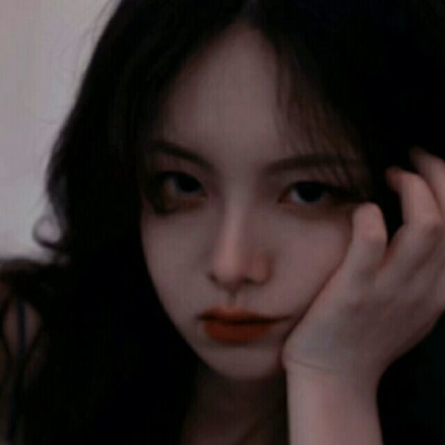 微信潮流深沉女头