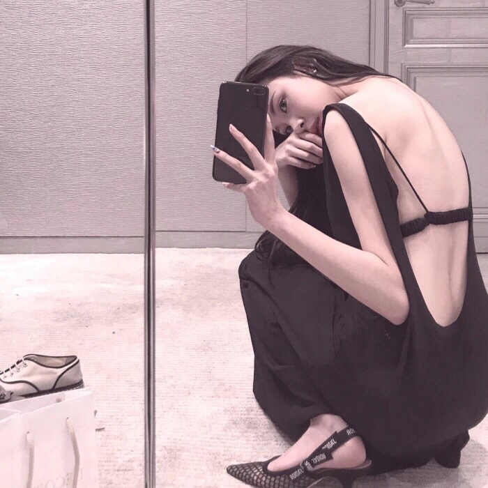 微信潮流深沉女头