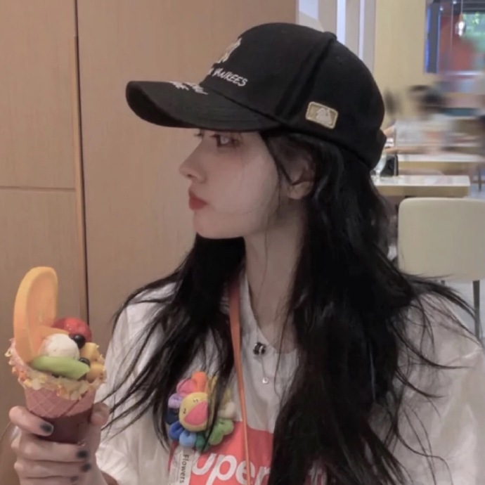 微信潮流深沉女头