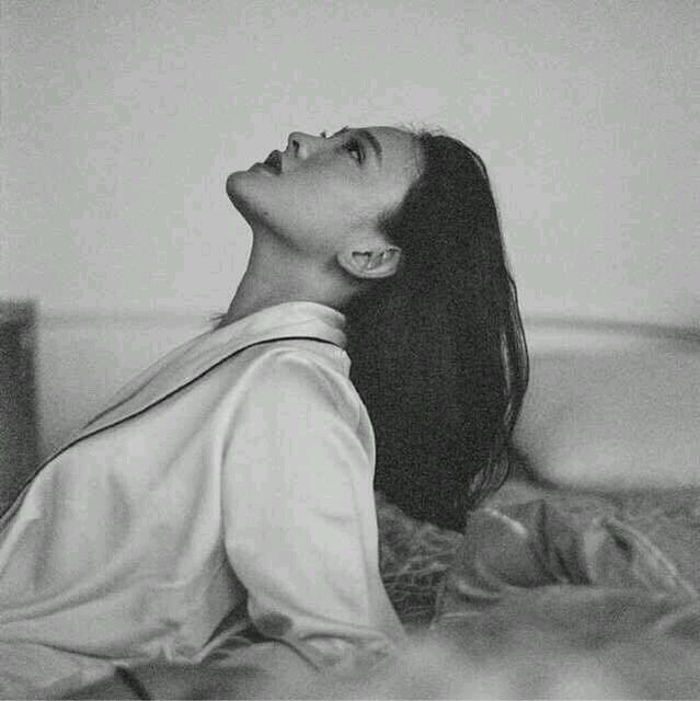 微信潮流深沉女头