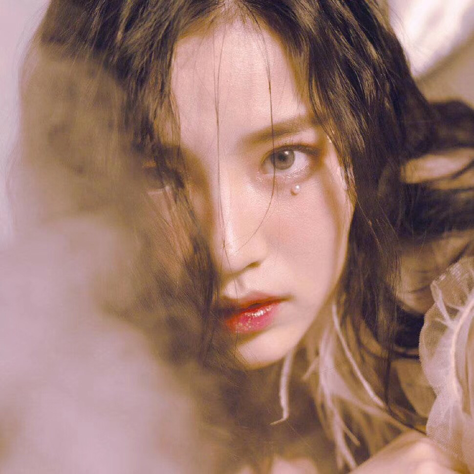 微信潮流深沉女头