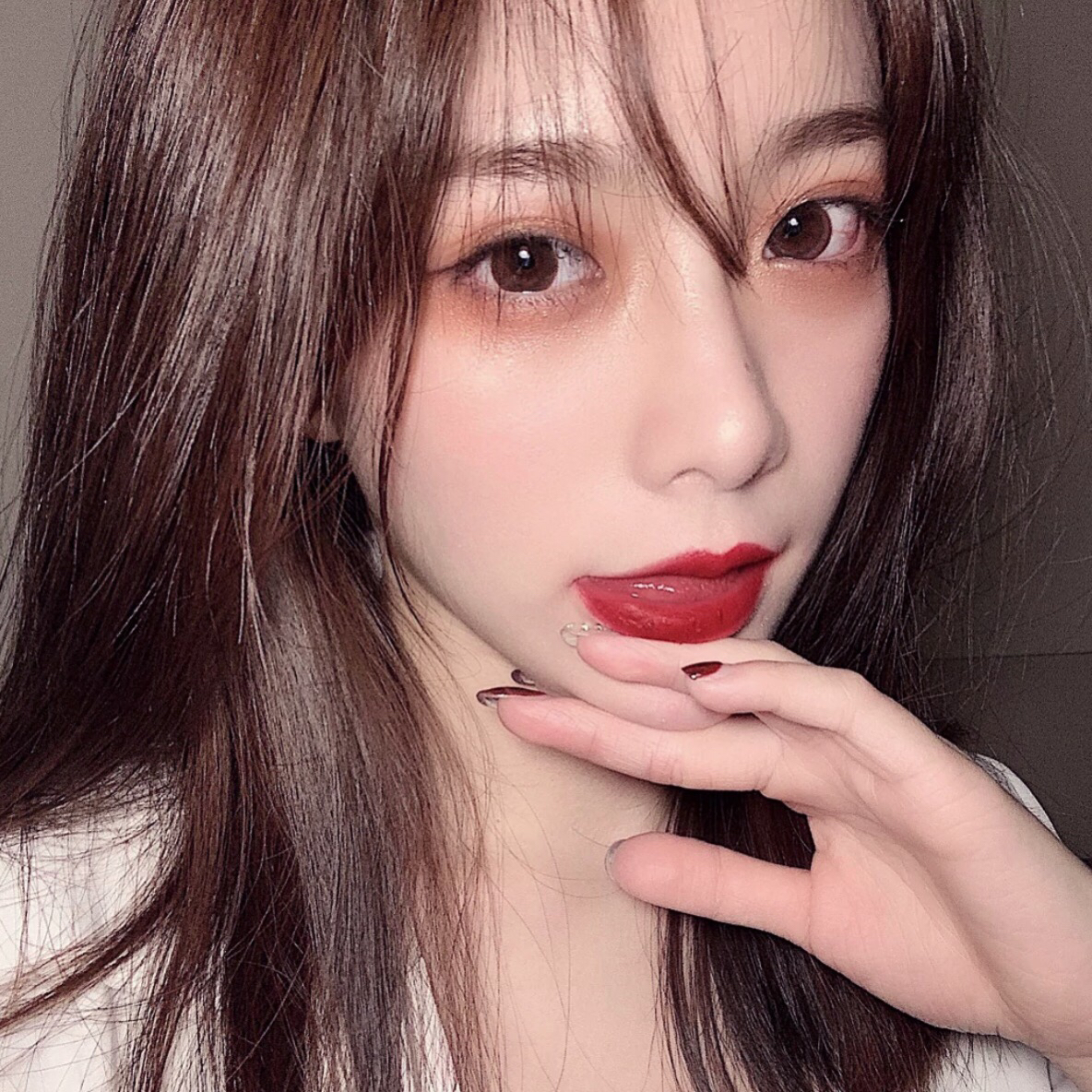 微信潮流深沉女头