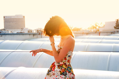 心情迷茫的微信伤感欧美女生图片下载