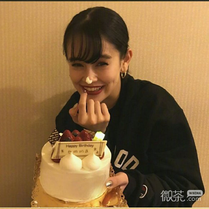 微信清新阳光深沉女头