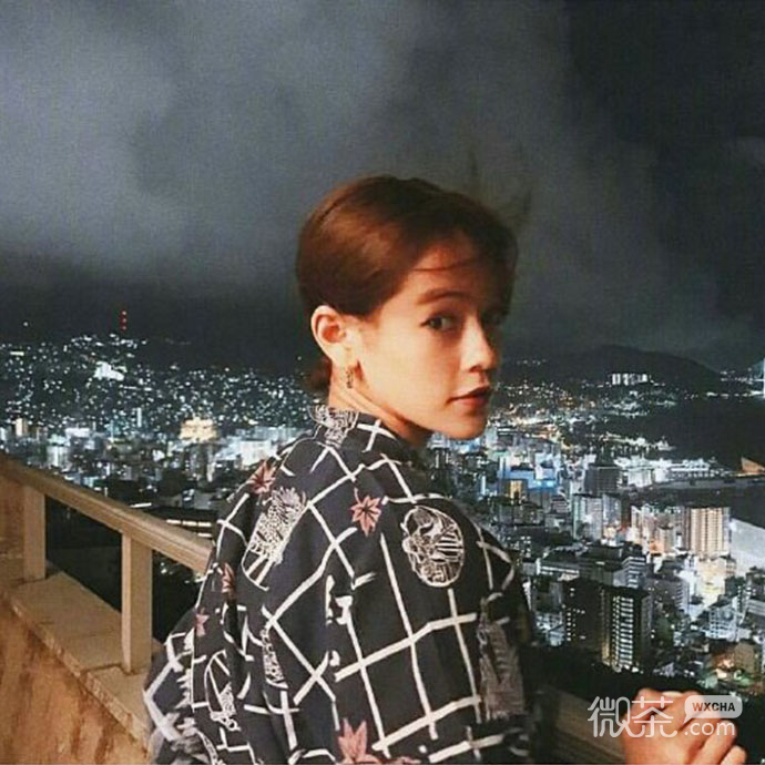 微信清新阳光深沉女头