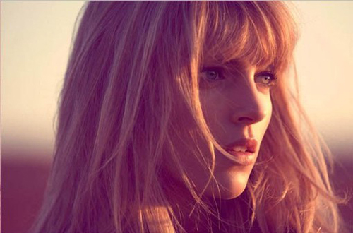 心情迷茫的微信伤感欧美女生图片下载