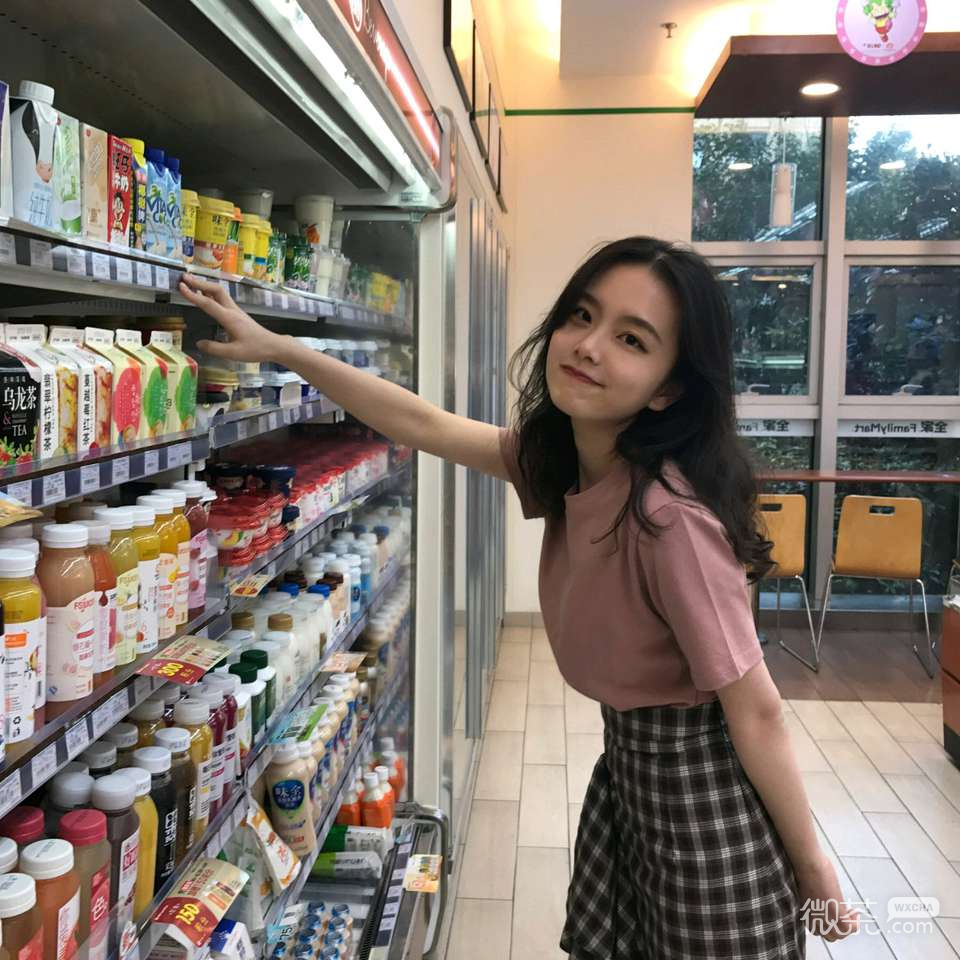 微信简洁清纯时尚长发女头