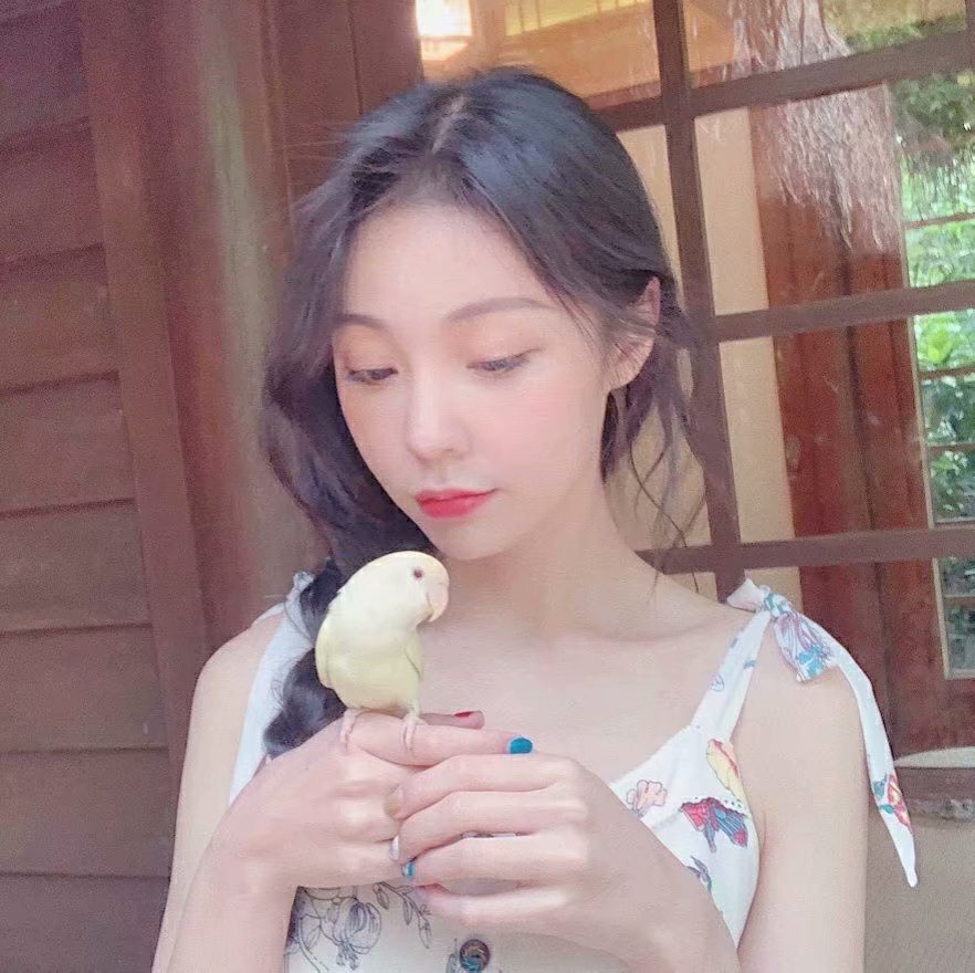 微信清新漂亮时尚迷人性感女头