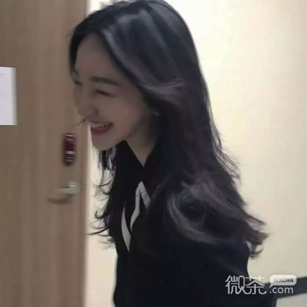 微信简洁时尚漂亮女头