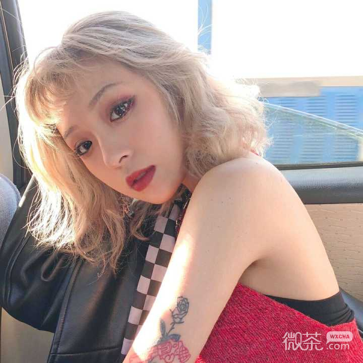 微信高颜值洒脱女头