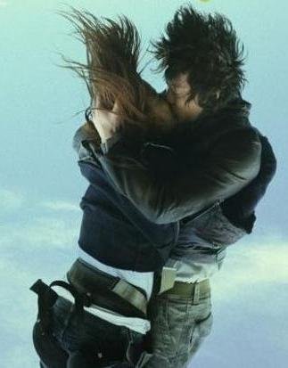 浪漫情侣激情热吻系列微信朋友圈配图下载