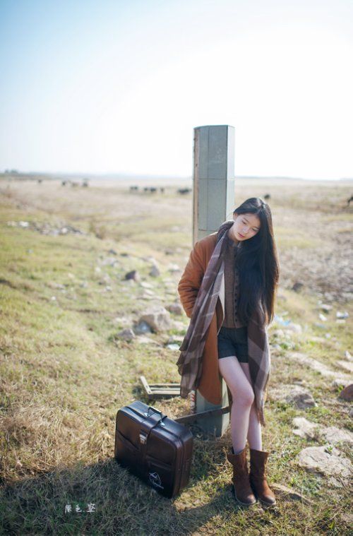 伤感落寞风格的微信唯美女生图片合集下载