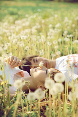 唯美浪漫的微信朋友圈情侣配图下载