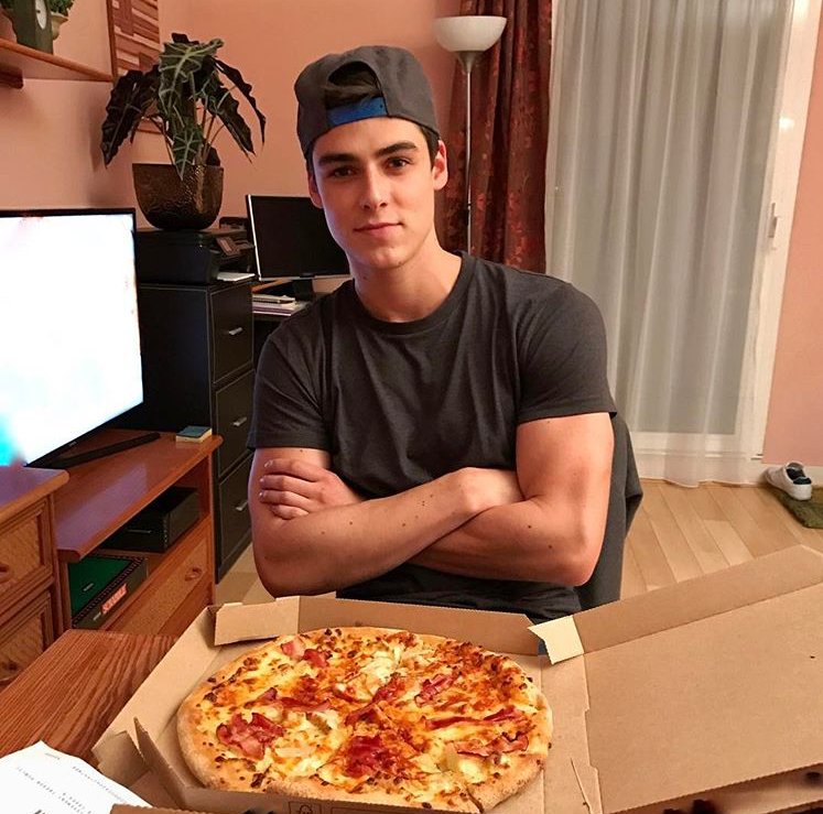 微信黑白帅气欧美男头