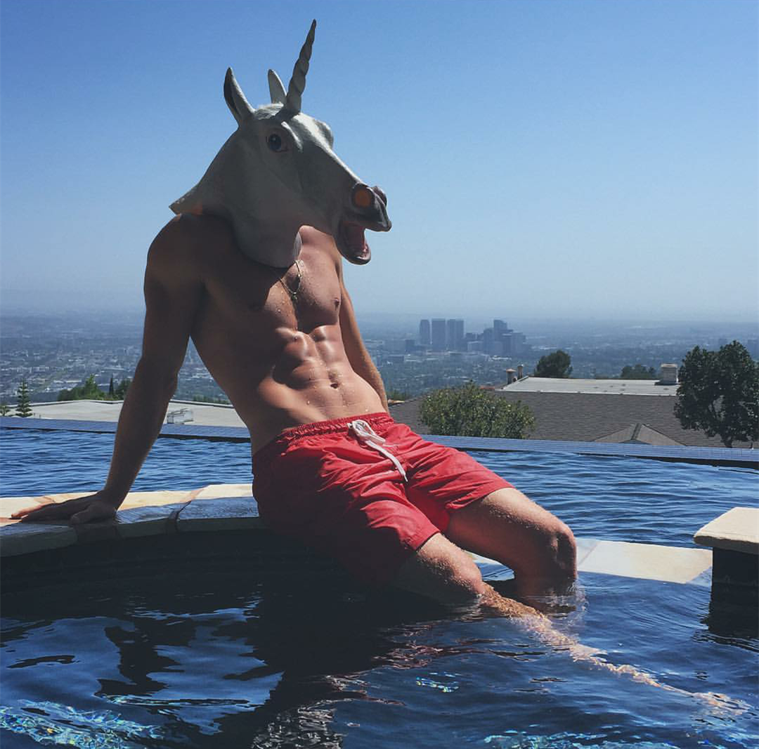 微信帅气纹身欧美男头