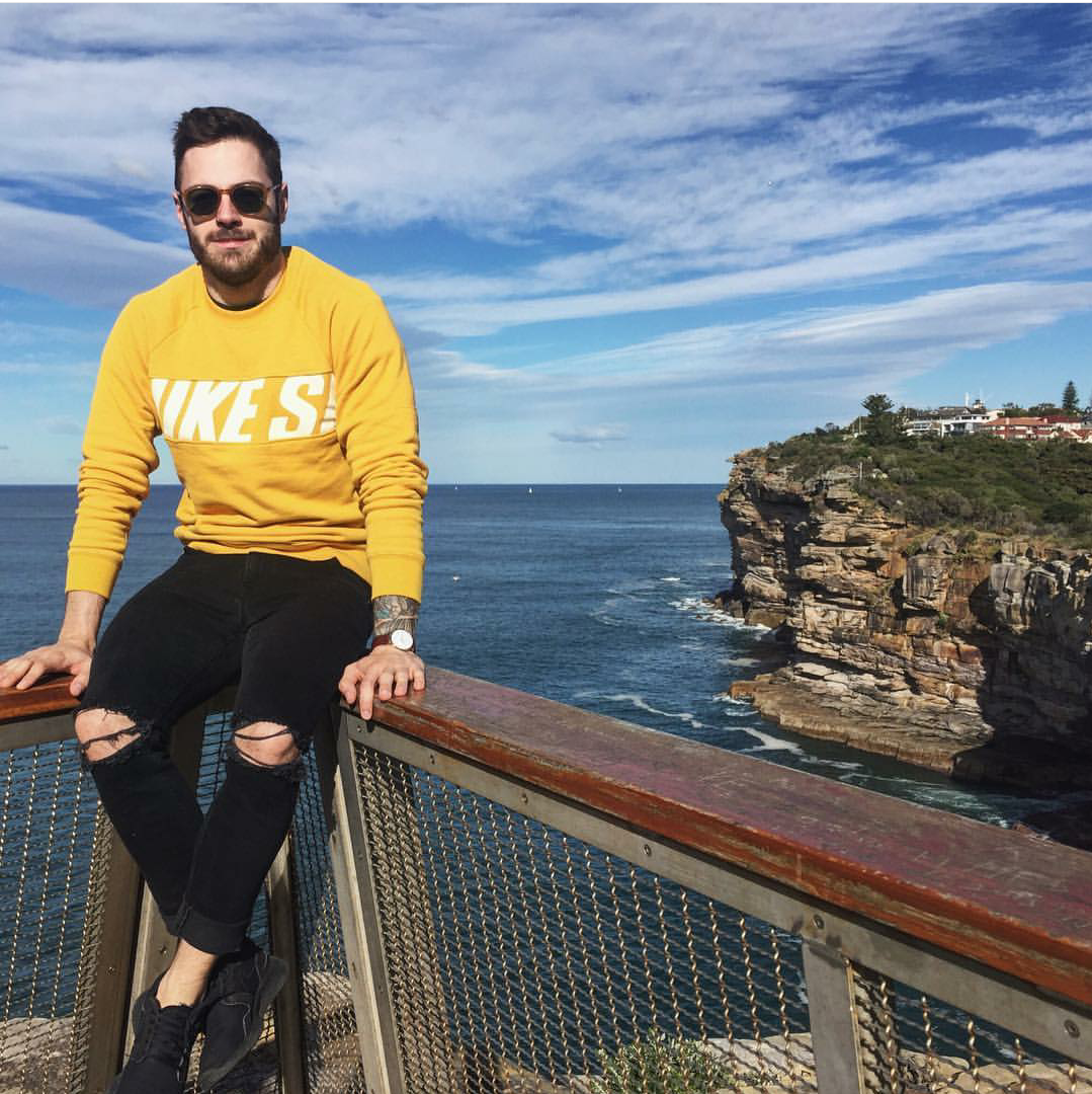 微信黑白帅气欧美男头