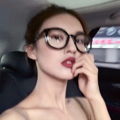 狂拽酷炫吊炸天的微信个性女生头像下载