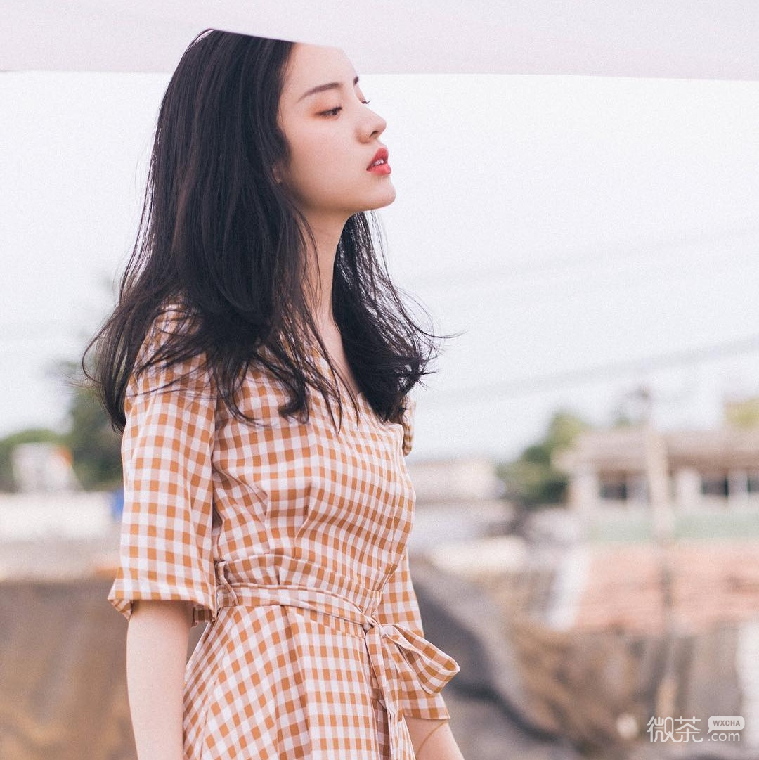 微信小清新时尚傲娇范女头