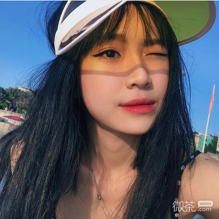 微信清新冷酷阳光长发女头