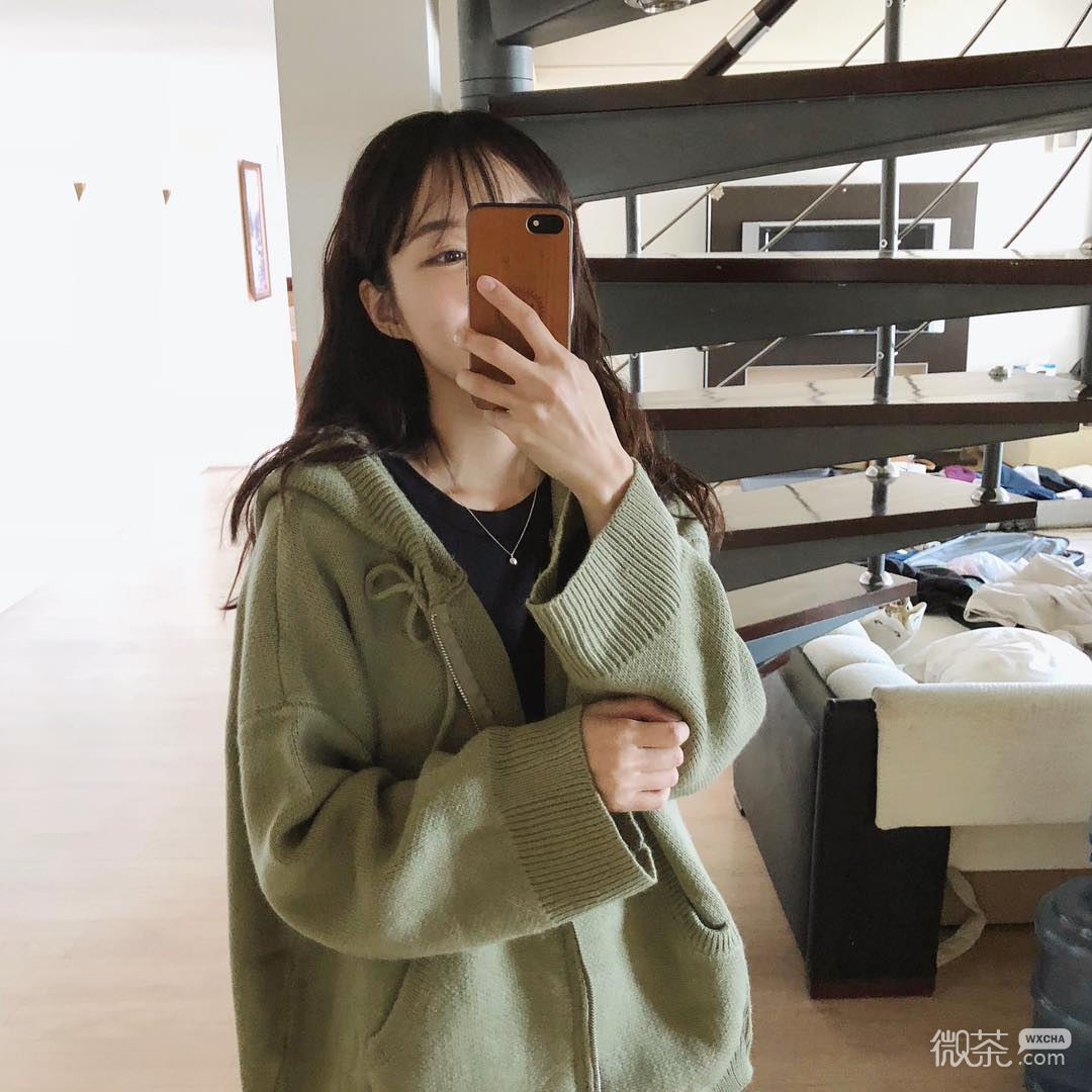 微信小清新时尚傲娇范女头