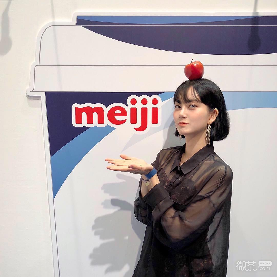 微信清新冷酷阳光长发女头