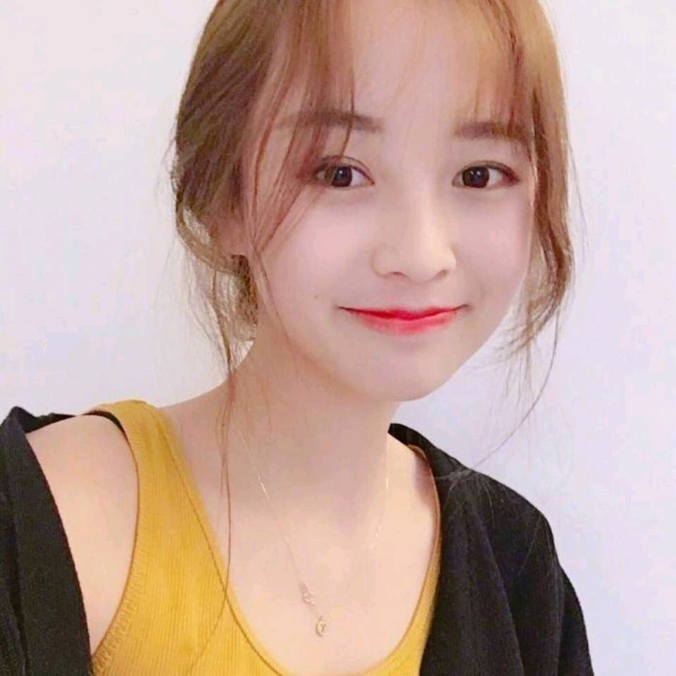 清新森系性感女头