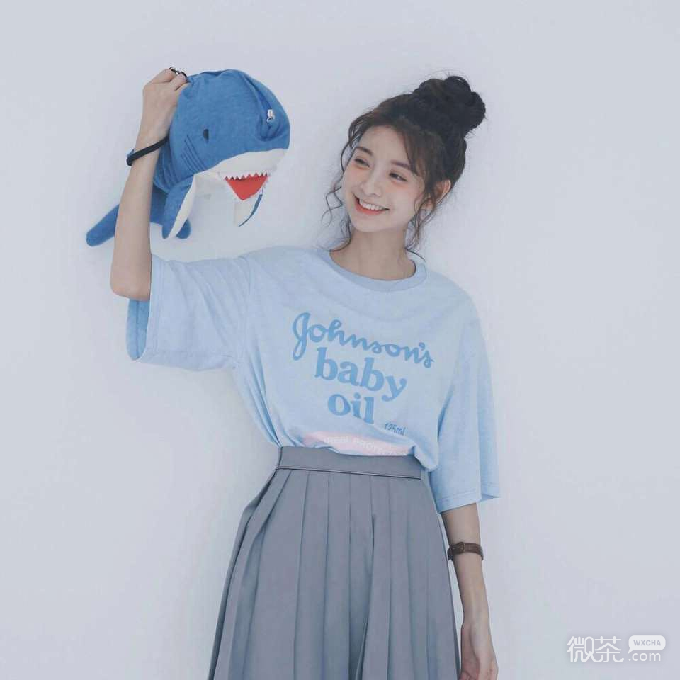 微信简洁文艺长发女头