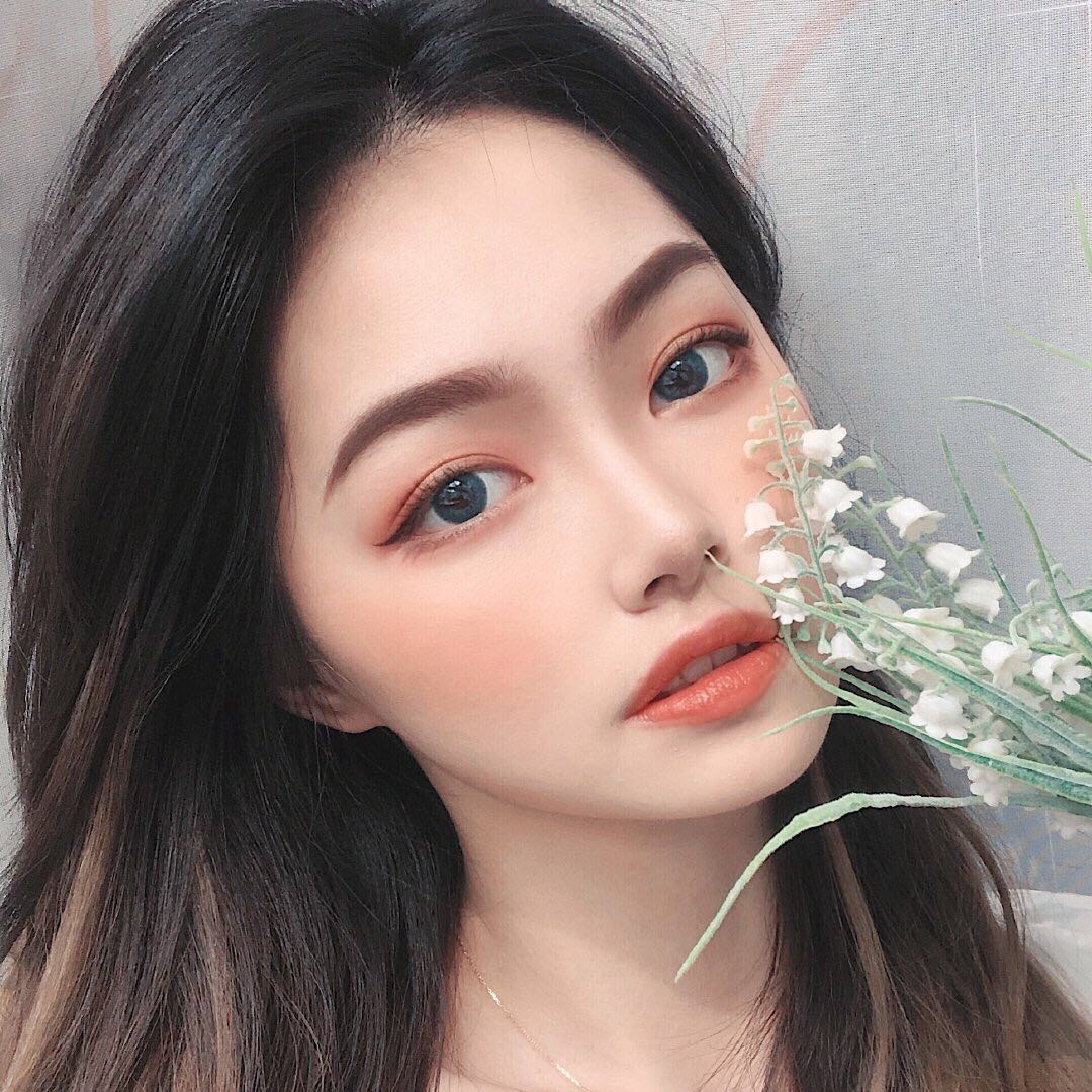 清新时尚性感女头