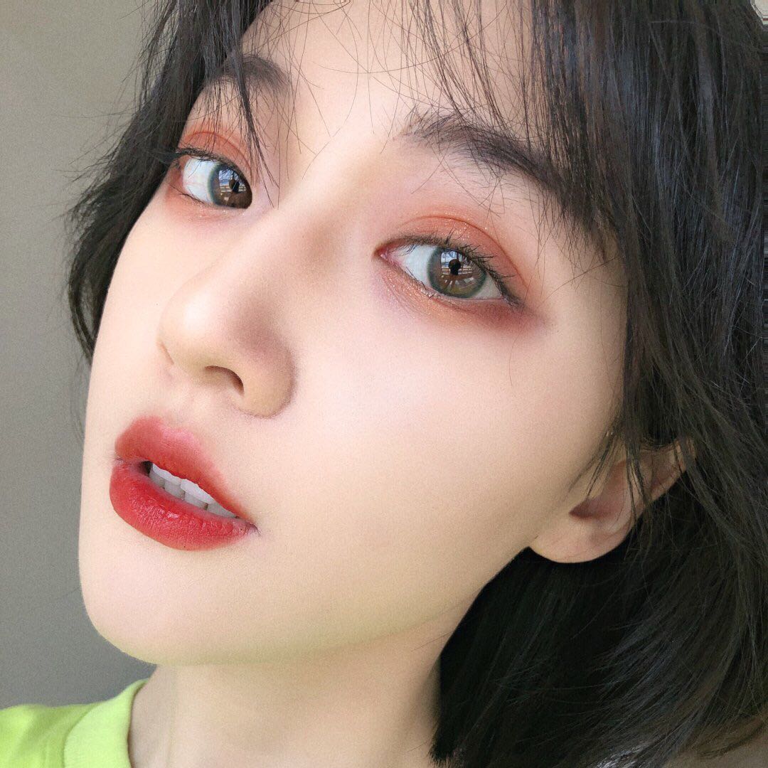 清新时尚性感女头