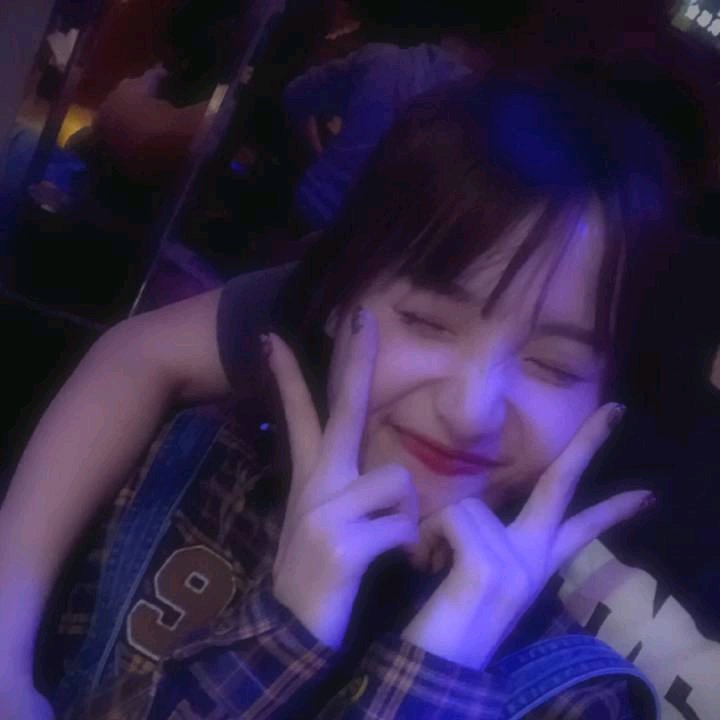 清新森系性感女头