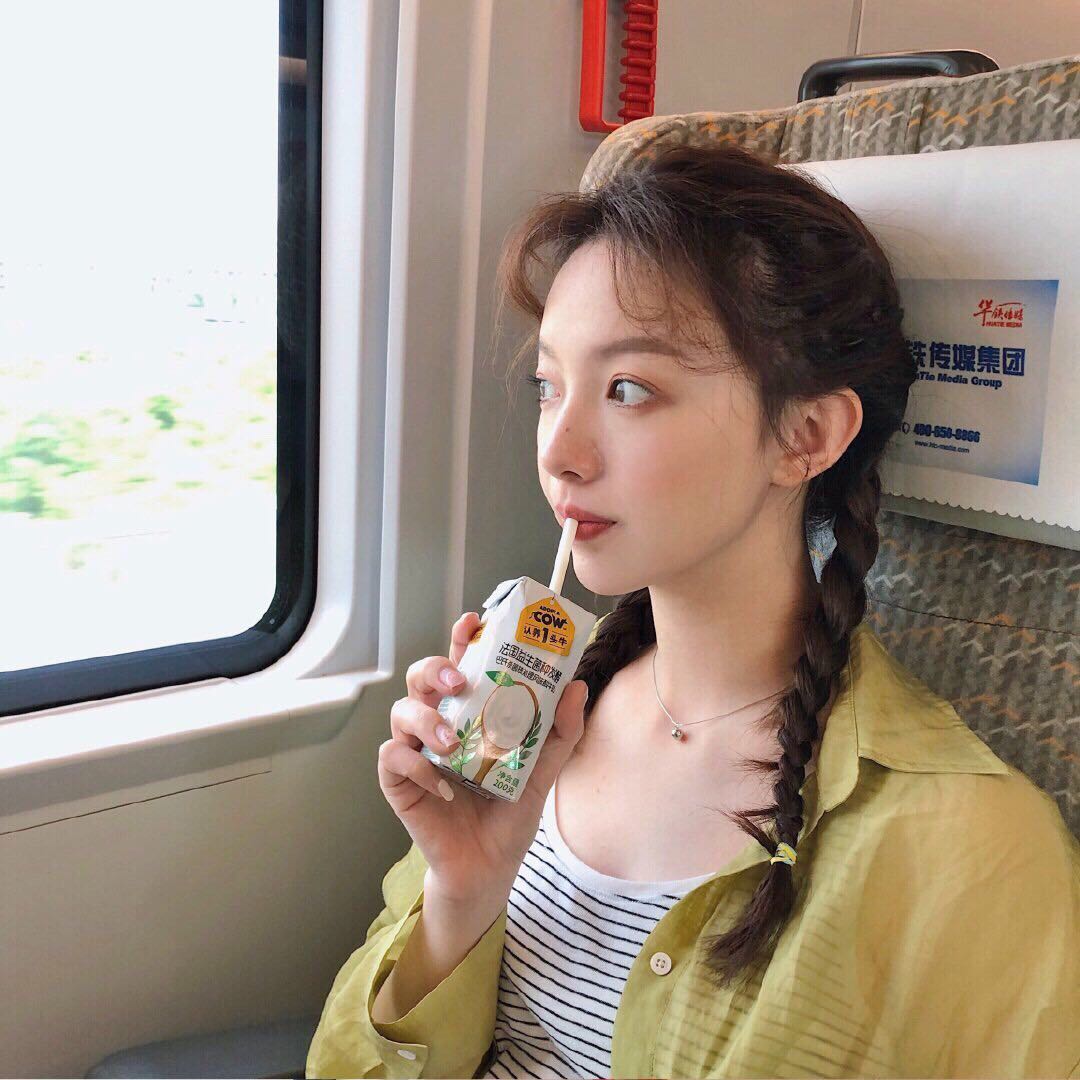 清新时尚性感女头