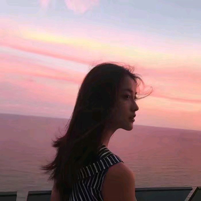 清新森系性感女头