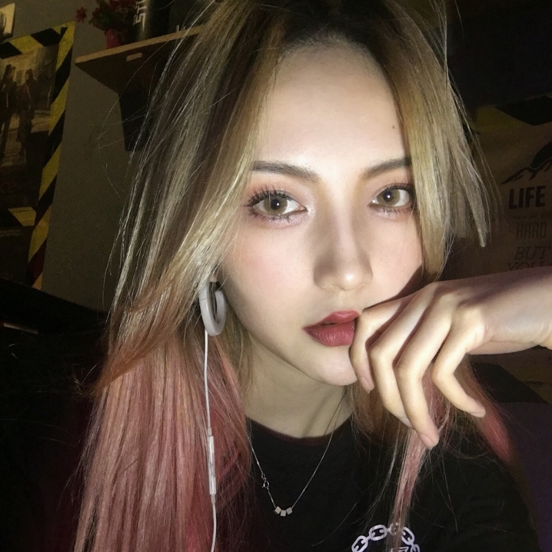 微信性感酷酷的女头