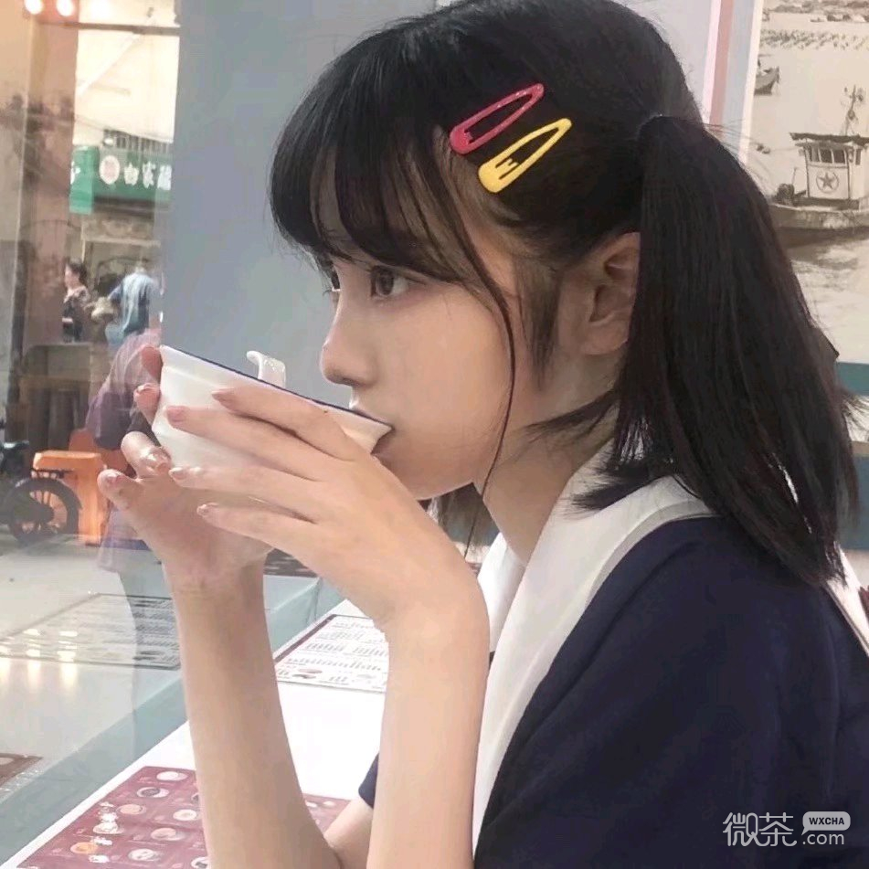 微信时尚深沉傲娇女头