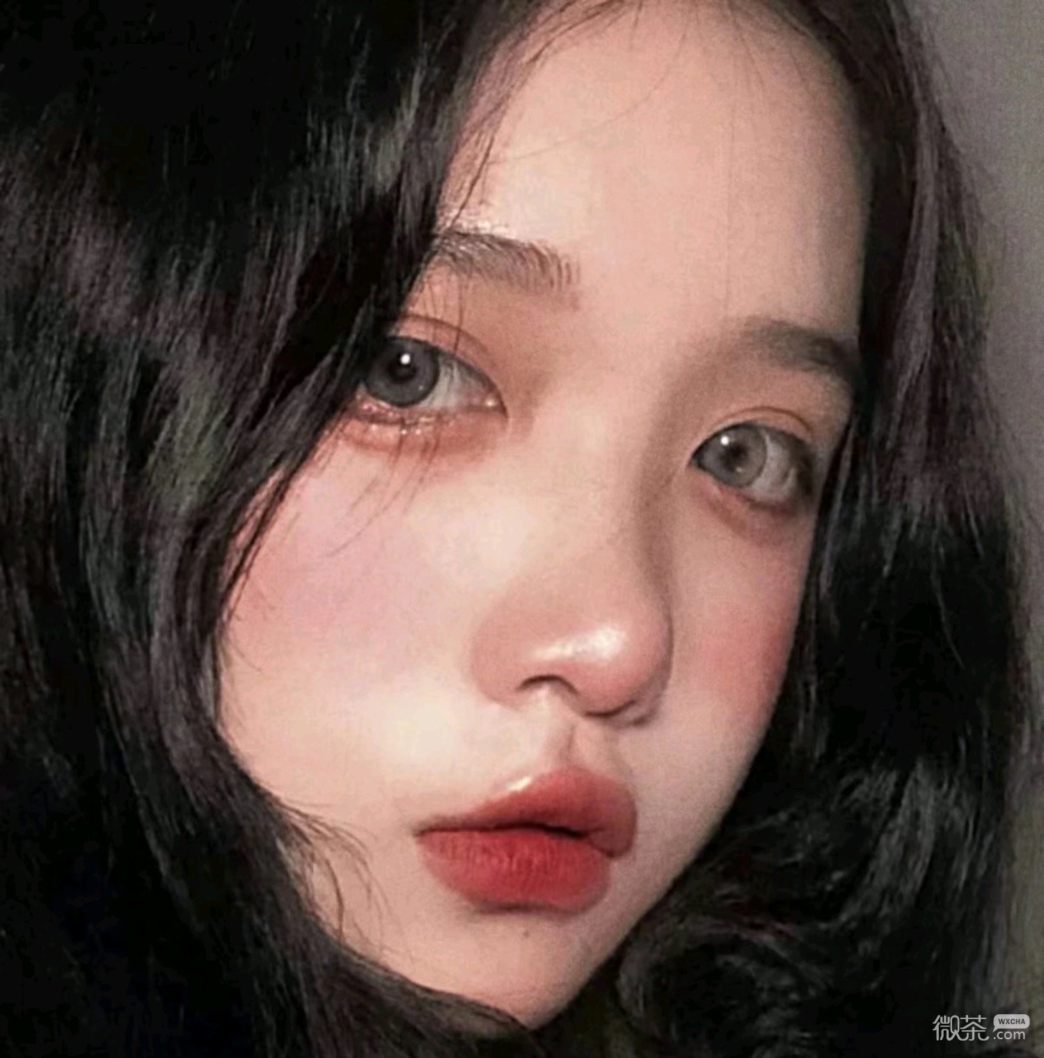 微信时尚深沉傲娇女头