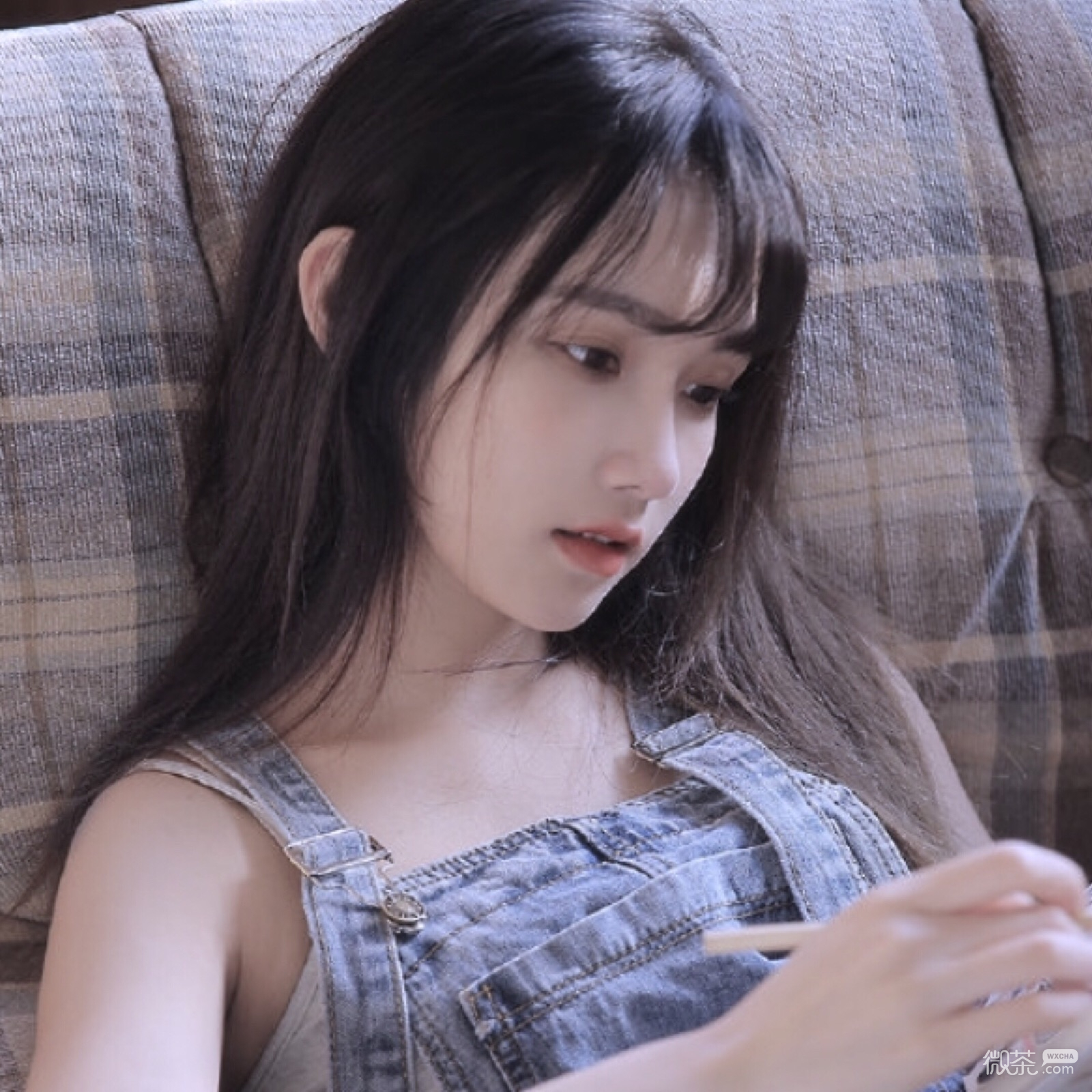 高颜值深沉寂寞微信女头