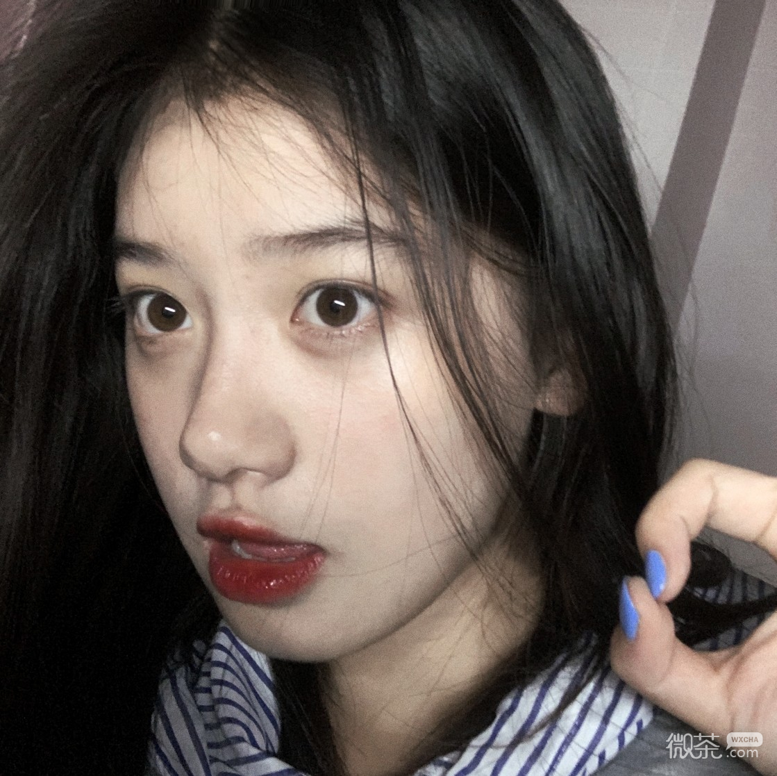 高颜值深沉寂寞微信女头