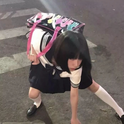 适合沙雕女孩的微信搞笑头像合集下载