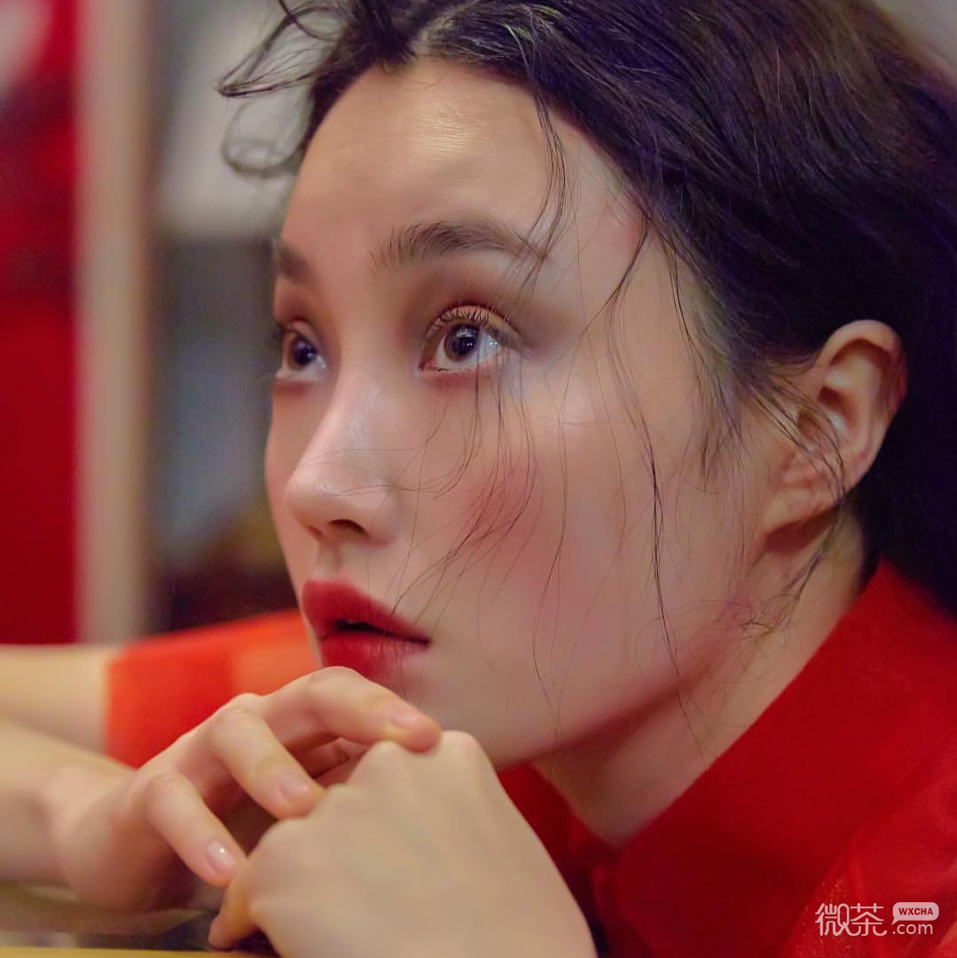 高颜值深沉寂寞微信女头