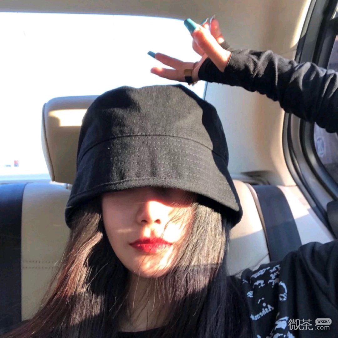 微信好看冷酷长发女头