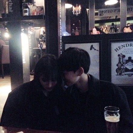 热恋的00后情侣系列微信图片下载