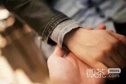 唯美个性的微信情侣牵手图片下载
