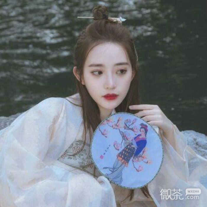 微信文艺长发高颜值女头