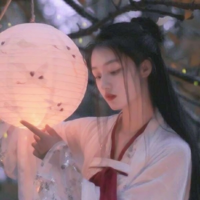 仙气满满的微信古风汉服小姐姐头像下载