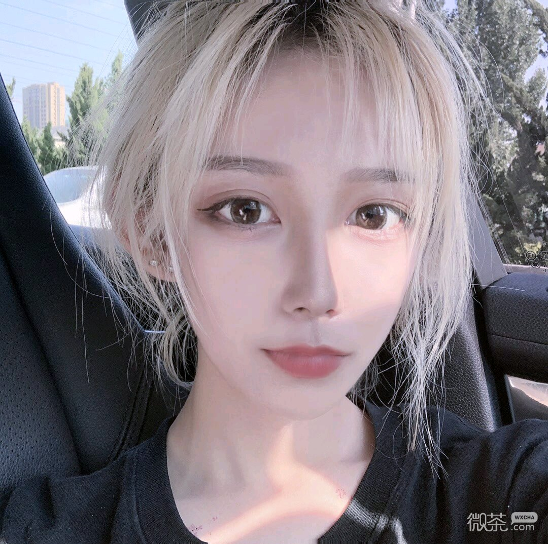 潮流冷酷长发微信女头
