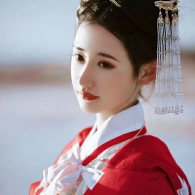 霸气冷艳的微信真人古风美女头像合集下载