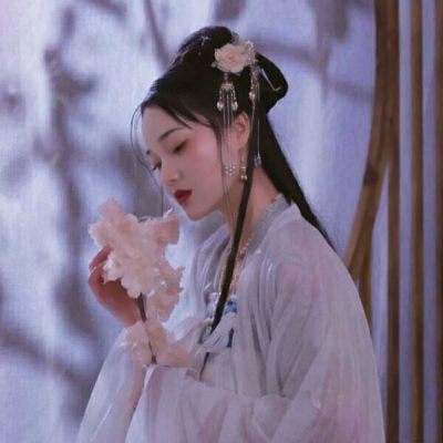 霸气冷艳的微信真人古风美女头像合集下载