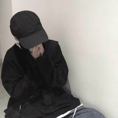 霸气时尚的微信个性男生头像合集下载